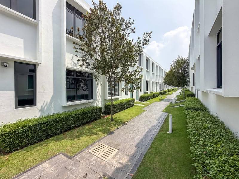 Rumah Teres 2-Tingkat untuk Dijual di Eco Majestic (Semenyih) - Afiqah zaidi - PropertyGuru.com.my