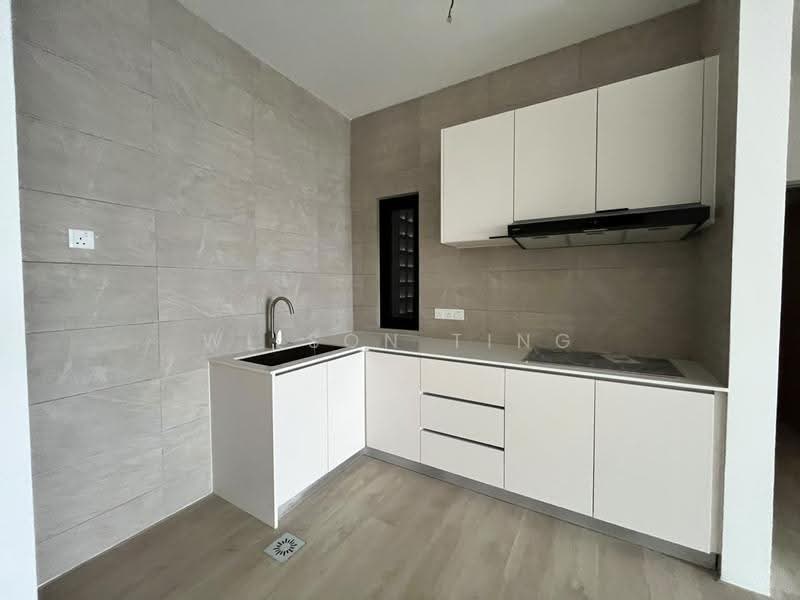 Service Residence for Sale at The Banquet Residence - Wilson Ting - Kitchen (Cabinet with hood & hob) - PropertyGuru.com.my