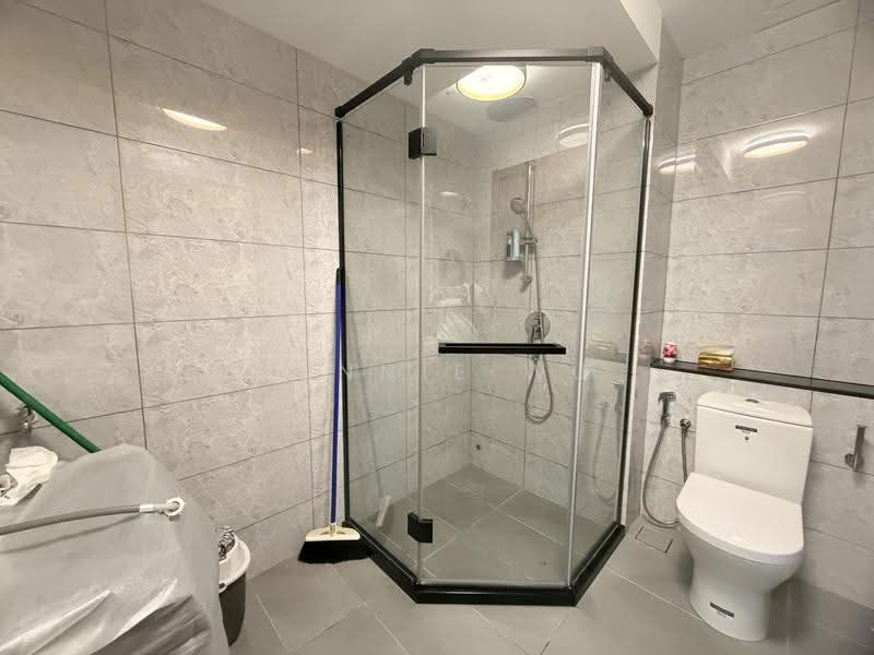 Kondominium untuk Disewa di Jesselton Twin Towers - Sunnie Wu - Bathroom - PropertyGuru.com.my