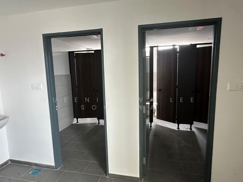 Factory for Sale in Sepang (Selangor) - Queenie Hwa Lee Soo Hwa - Bathroom - PropertyGuru.com.my