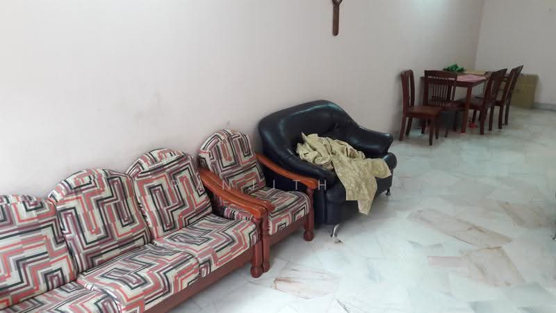 Kondominium untuk Dijual di Palm Court Condominium - Ranjith . - Living Room - PropertyGuru.com.my