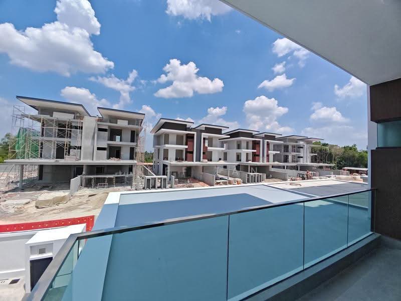 Rumah Berkembar untuk Dijual di Bandar Bukit Puchong (Puchong) - Jeff Tan - Exterior - PropertyGuru.com.my