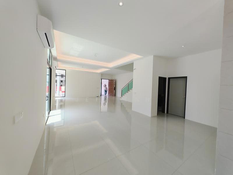 Rumah Berkembar untuk Dijual di Bandar Bukit Puchong (Puchong) - Jeff Tan - Living Room - PropertyGuru.com.my