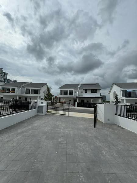 2-storey Terraced House for Sale in Cyberjaya (Selangor) - Henry Liew - Exterior - PropertyGuru.com.my