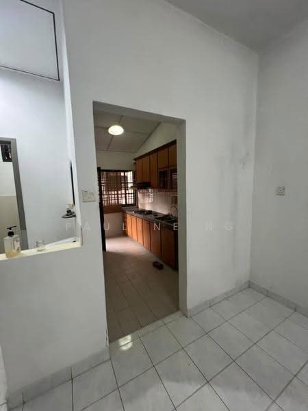 Rumah Teres 1.5-Tingkat untuk Disewa di Ulu Tiram (Johor Bahru) - Pauline Ng - Kitchen - PropertyGuru.com.my