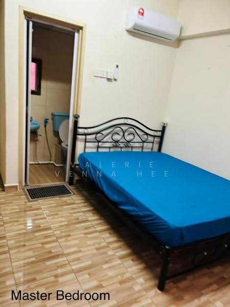 Kondominium untuk Disewa di Danau Idaman - Valerie Venna Hee - Master Bedroom - PropertyGuru.com.my