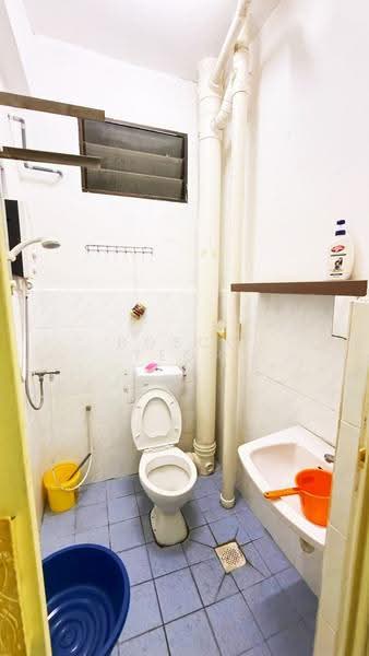 Apartment for Rent at Taman Seri Perak - Bosco Teoh - Bathroom - PropertyGuru.com.my