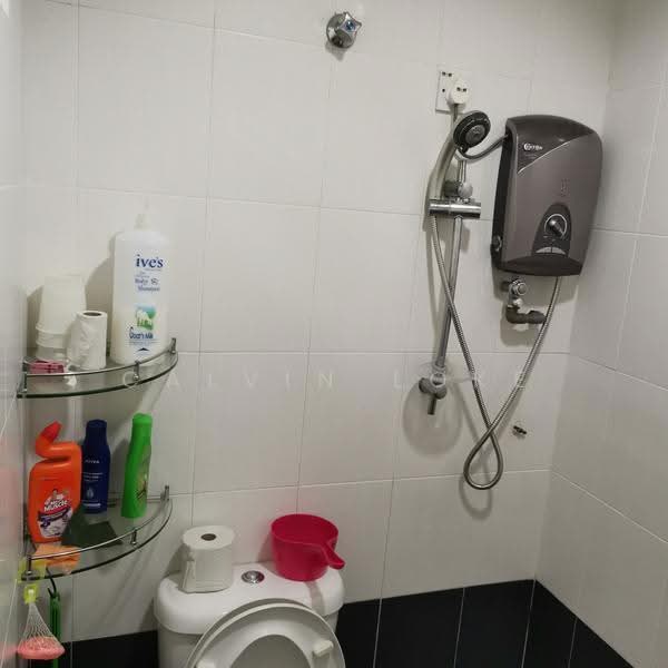 2-storey Terraced House for Rent in Taman Wawasan (Puchong) - Calvin Loke - Bathroom - PropertyGuru.com.my