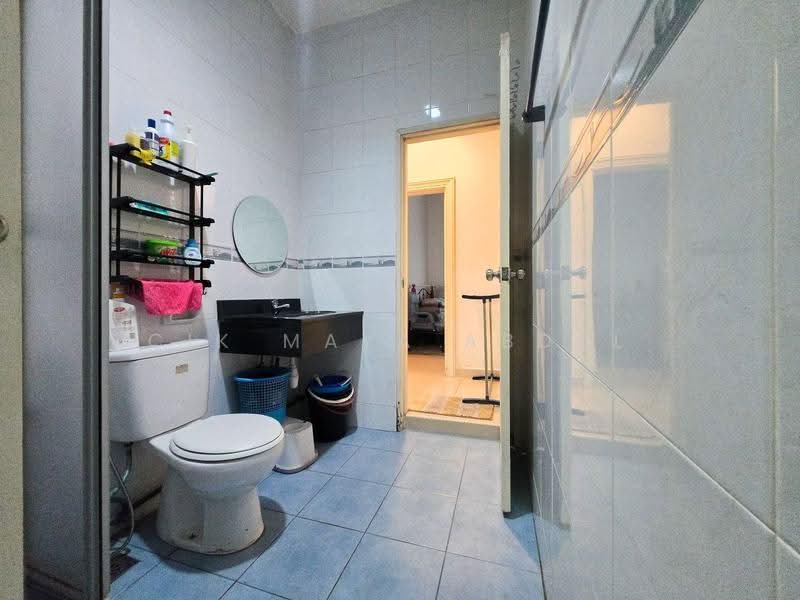 Rumah Berkembar untuk Dijual di Taman Andaman Ukay (Ulu Kelang) - Cik Maya Abdul - Bathroom - PropertyGuru.com.my