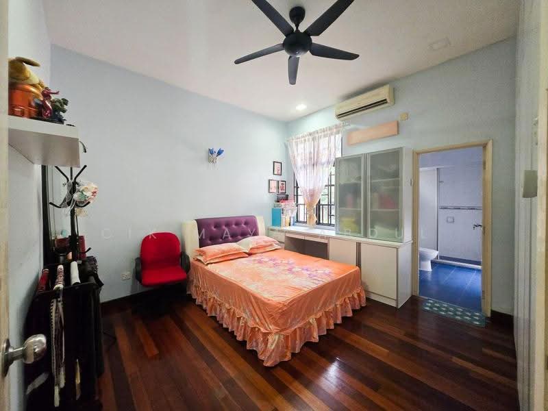 Rumah Berkembar untuk Dijual di Taman Andaman Ukay (Ulu Kelang) - Cik Maya Abdul - Bedroom - PropertyGuru.com.my