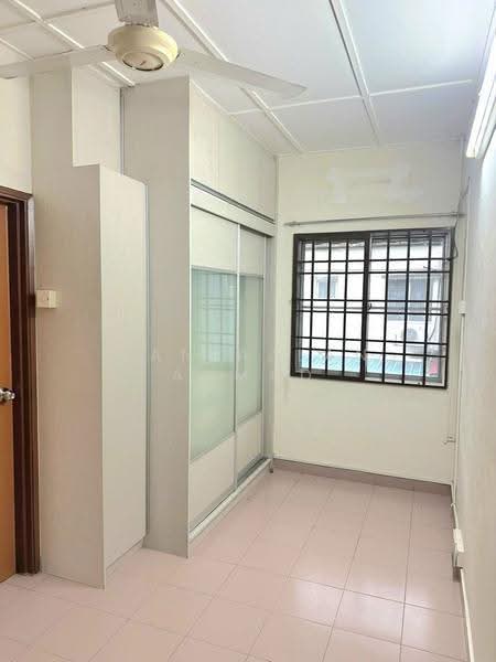 2-storey Terraced House for Sale in Berjaya Park (Shah Alam) - Wan Azlan Ahmad - Interior - PropertyGuru.com.my