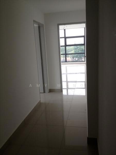 Soho for Sale in Kelana Jaya (Petaling Jaya) - Amy Wong - Corridor - PropertyGuru.com.my