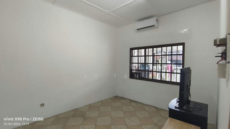 Rumah Teres 1-Tingkat untuk Disewa di Taman Johor Jaya (Johor Bahru) - KS Tan - PropertyGuru.com.my