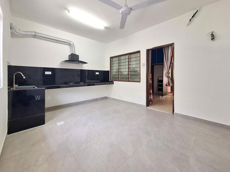 2-storey Terraced House for Sale in Telok Panglima Garang (Selangor) - Wan Azlan Ahmad - PropertyGuru.com.my