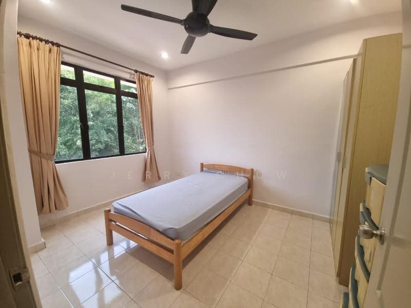 Condominium for Sale at Golf Vista Resort Homes - Jerry Chow - Bedroom - PropertyGuru.com.my