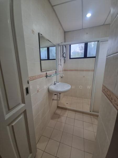 Condominium for Sale at Golf Vista Resort Homes - Jerry Chow - Bathroom - PropertyGuru.com.my