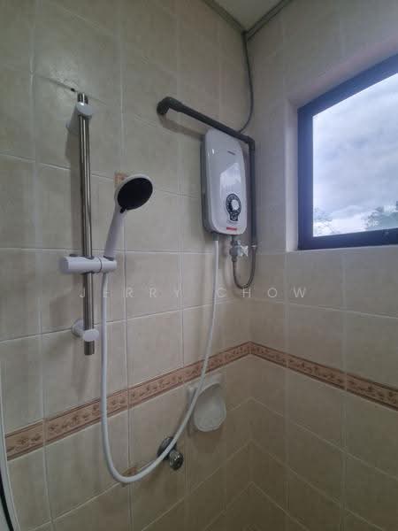 Condominium for Sale at Golf Vista Resort Homes - Jerry Chow - Bathroom - PropertyGuru.com.my