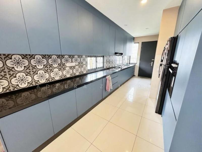 Rumah Teres 2-Tingkat untuk Dijual di Elmina (Shah Alam) - Adzura Zamedin - Kitchen - PropertyGuru.com.my