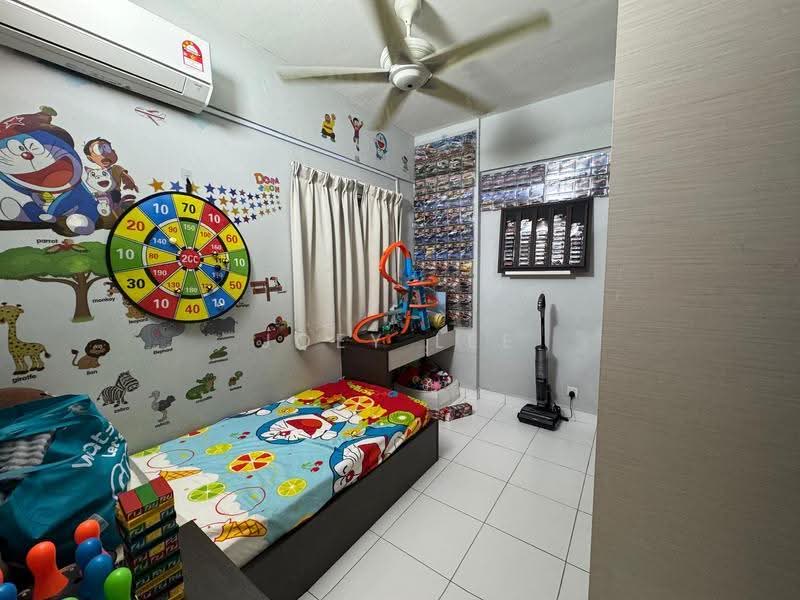 Condominium for Sale at First Residence (Residensi Unggul) - Joey Lee - Bedroom - PropertyGuru.com.my