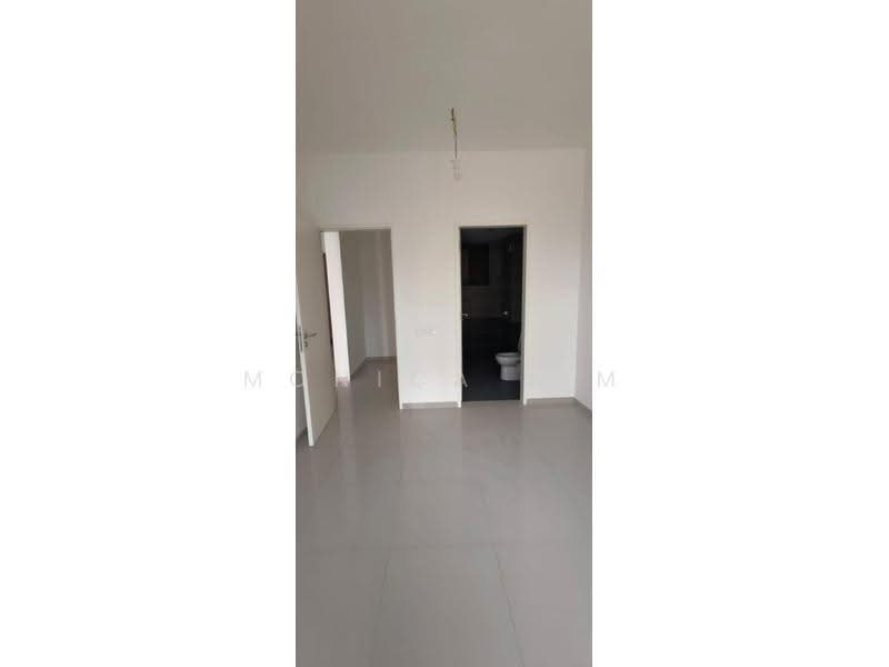Kediaman Servis untuk Dijual di D'Clover Residences - Monica Lim - Bathroom - PropertyGuru.com.my