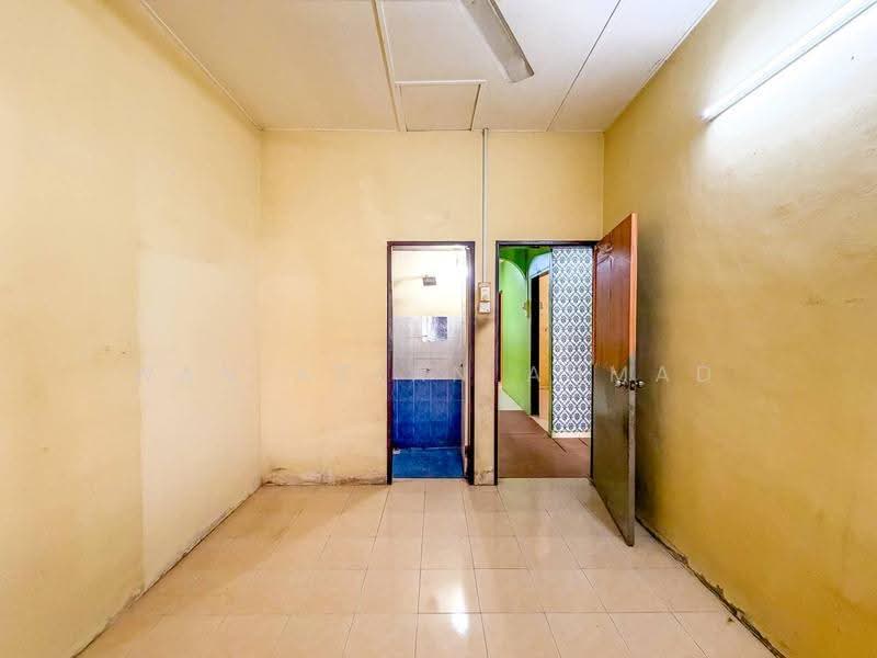 Rumah Teres 1-Tingkat untuk Dijual di Klang (Selangor) - Wan Azlan Ahmad - Interior - PropertyGuru.com.my