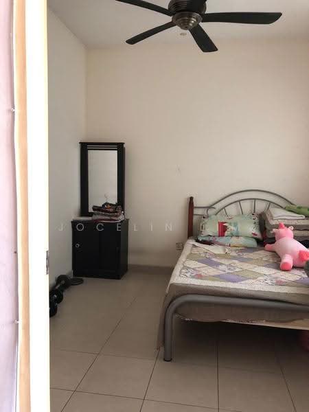 Apartment for Sale at Mentari Court 2, Bandar Sunway - Jocelin Lim - Bedroom - PropertyGuru.com.my