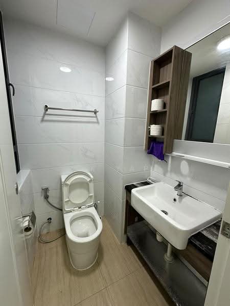 Kediaman Servis untuk Disewa di Country Garden Central Park - CK YAP - Bathroom - PropertyGuru.com.my