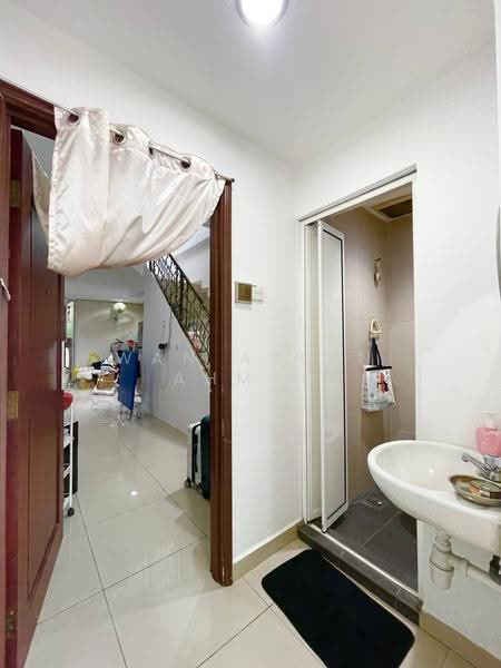 1.5-storey Terraced House for Sale in Happy Garden (Kuchai Lama) - Wan Azlan Ahmad - PropertyGuru.com.my