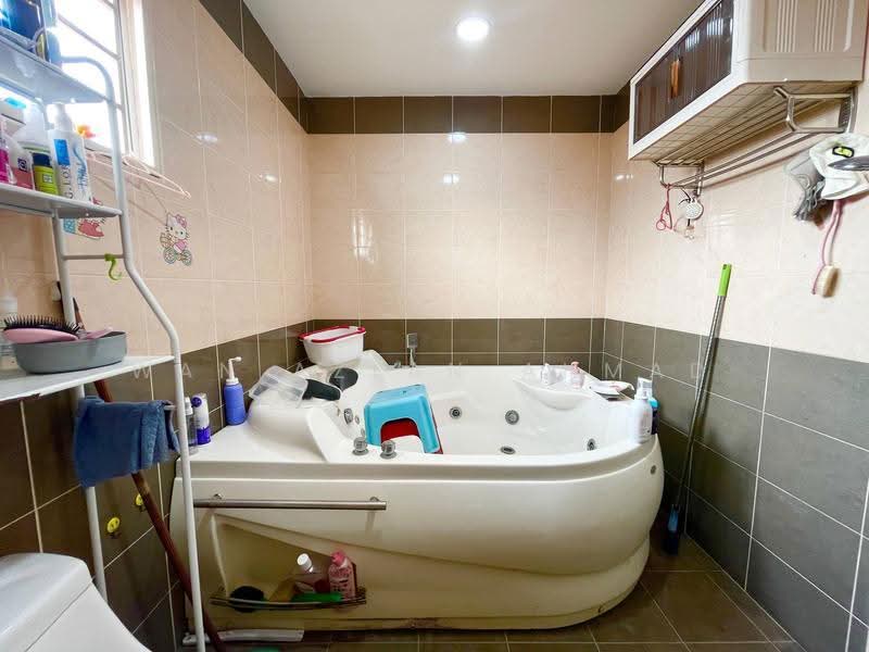 1.5-storey Terraced House for Sale in Happy Garden (Kuchai Lama) - Wan Azlan Ahmad - PropertyGuru.com.my