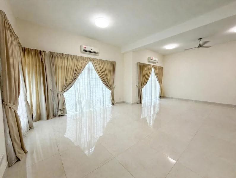 Rumah Berkembar untuk Dijual di Kajang 2 (Kajang) - Johnny Leong - Living Room - PropertyGuru.com.my