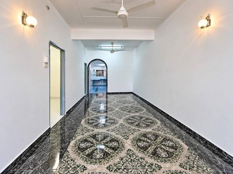 Rumah Teres 1-Tingkat untuk Dijual di Taman Sentosa (Klang) - Nana Cheah - Corridor - PropertyGuru.com.my
