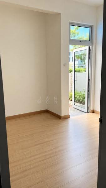 Townhouse for Sale in Dengkil (Selangor) - Jane Wong - Exterior - PropertyGuru.com.my