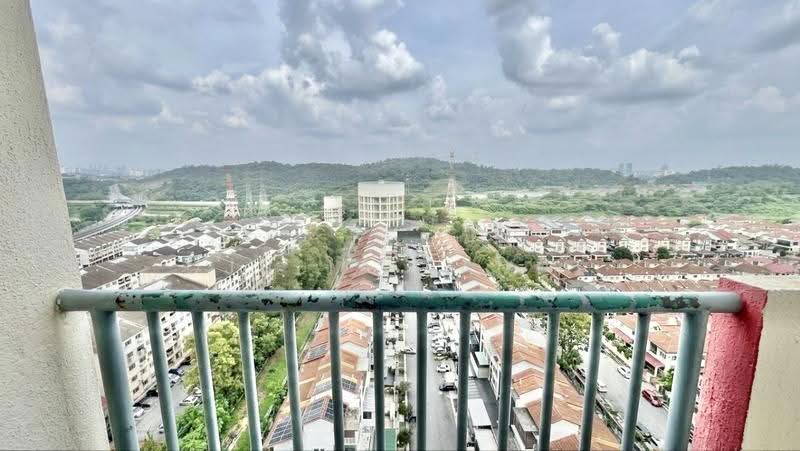 Pangsapuri untuk Dijual di Vista Pinggiran Apartment - DJULIA JAMAL - View - PropertyGuru.com.my