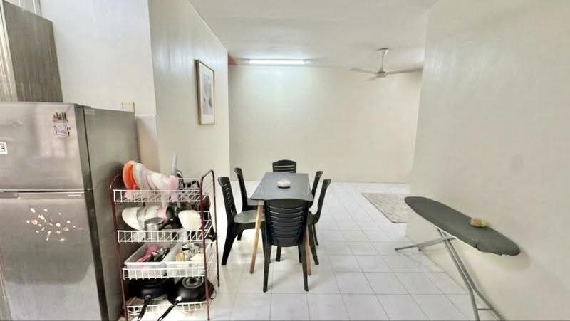 Pangsapuri untuk Dijual di Vista Pinggiran Apartment - DJULIA JAMAL - Dining Room - PropertyGuru.com.my