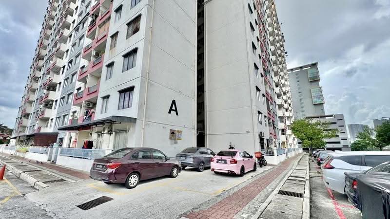 Pangsapuri untuk Dijual di Vista Pinggiran Apartment - DJULIA JAMAL - Exterior - PropertyGuru.com.my