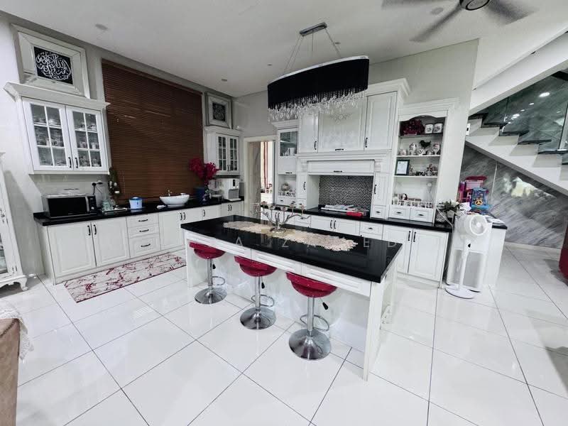 Bungalow House for Sale in Denai Alam (Shah Alam) - Adzura Zamedin - Kitchen - PropertyGuru.com.my