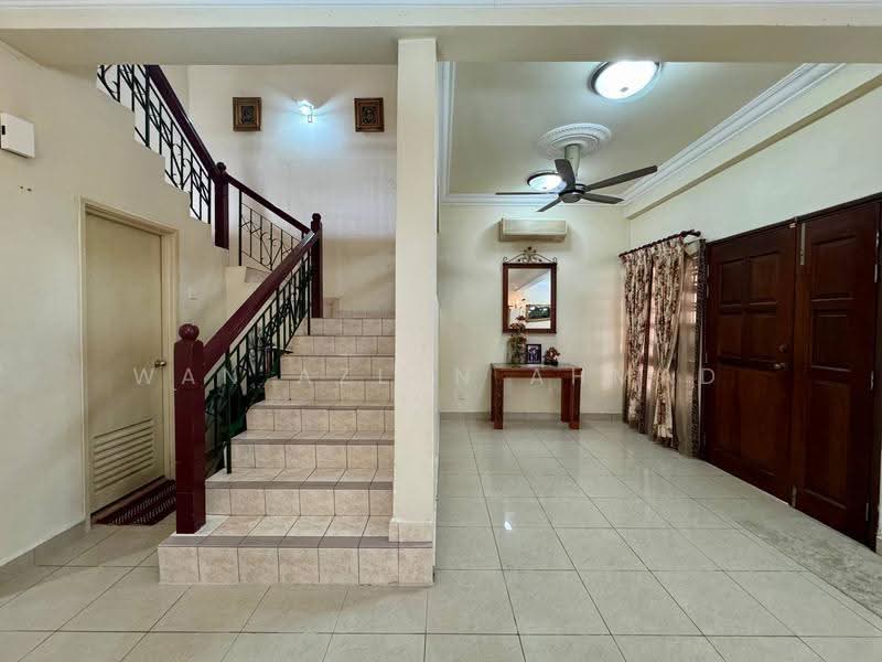 Rumah Teres 2-Tingkat untuk Dijual di Bukit Jelutong (Shah Alam) - Wan Azlan Ahmad - Interior - PropertyGuru.com.my