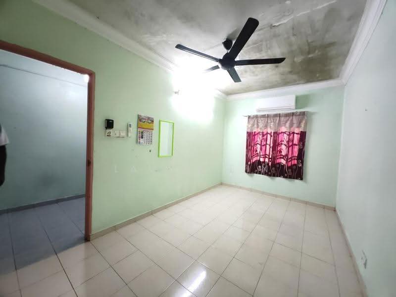 Rumah Teres 2-Tingkat untuk Disewa di Rawang (Selangor) - Lau Ia Ein - Interior - PropertyGuru.com.my