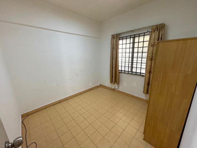 Condominium for Sale at Vista Amani - EMA ALLANG - Bedroom - PropertyGuru.com.my