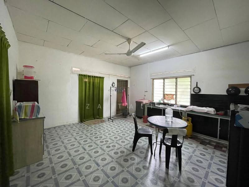 Bungalow House for Sale in Taiping (Perak) - Iza Talib - Kitchen - PropertyGuru.com.my