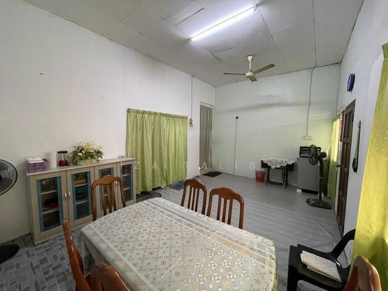 Bungalow House for Sale in Taiping (Perak) - Iza Talib - Dining Room - PropertyGuru.com.my