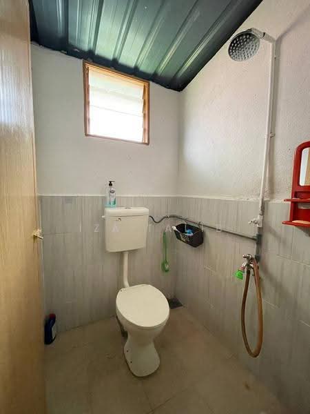 Bungalow House for Sale in Taiping (Perak) - Iza Talib - Bathroom - PropertyGuru.com.my