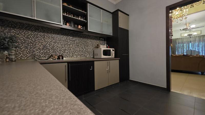 Rumah Teres untuk Dijual di Kota Kemuning (Shah Alam) - J J - PropertyGuru.com.my