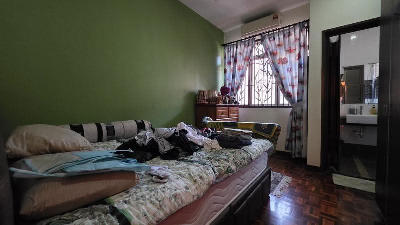 Rumah Teres untuk Dijual di Kota Kemuning (Shah Alam) - J J - PropertyGuru.com.my