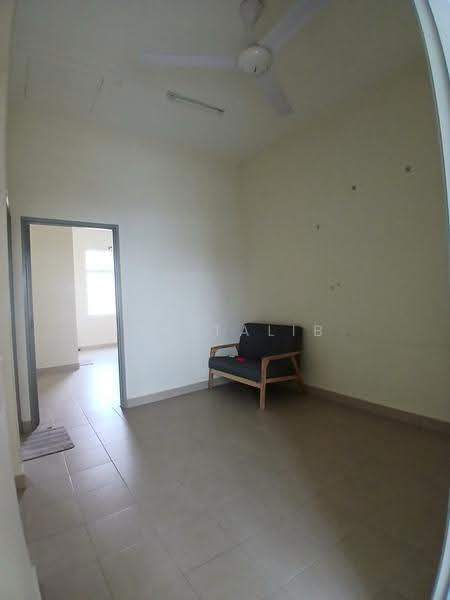 2-storey Terraced House for Sale in Kamunting (Perak) - Iza Talib - Living Room - PropertyGuru.com.my