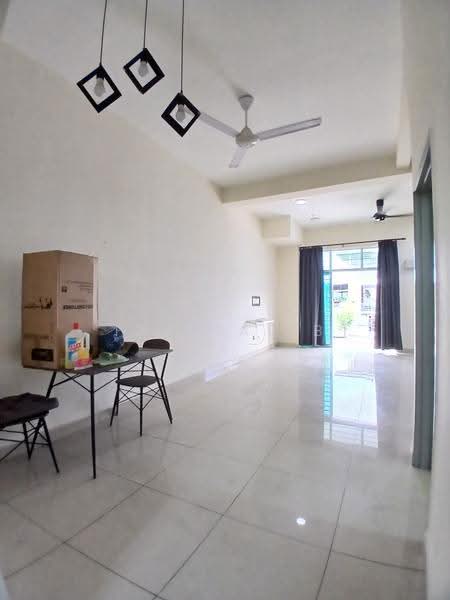 2-storey Terraced House for Sale in Kamunting (Perak) - Iza Talib - Living Room - PropertyGuru.com.my
