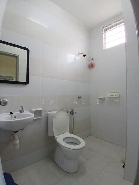 2-storey Terraced House for Sale in Kamunting (Perak) - Iza Talib - Bathroom - PropertyGuru.com.my