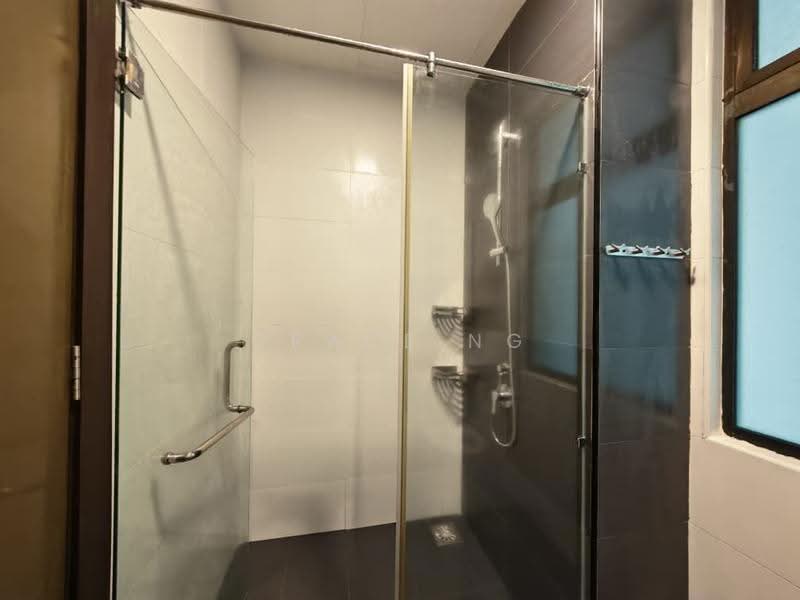 Service Residence for Sale at Wave @ Marina Cove - Grace Ng - Bathroom - PropertyGuru.com.my