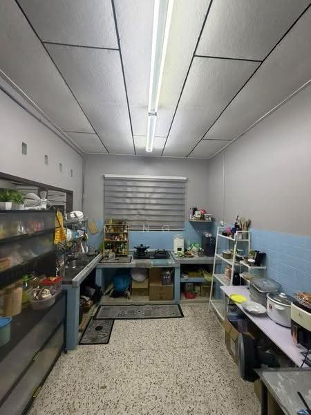 1-storey Terraced House for Rent in Island Glades (Jelutong) - Meng . - Kitchen - PropertyGuru.com.my