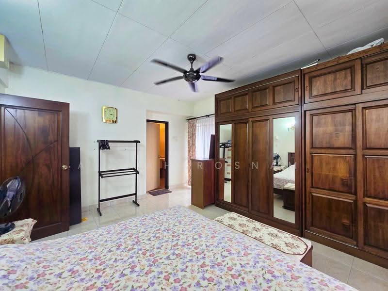 Semi-Detached House for Sale in Taman Setia 2 (Balakong) - Aishah Rosnam - Bedroom - PropertyGuru.com.my